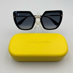NWOT Marc Jacobs Black and Yellow Sunglasses with Gold Details